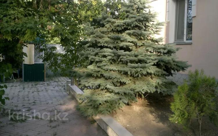 Отдельный дом · 6 комнат · 300 м² · 9 сот., Смагулова 10б — Азаттык за 150 млн ₸ в Атырау — фото 11