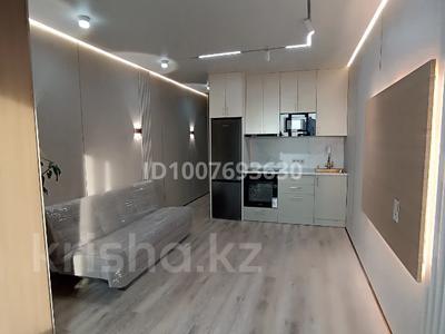 2-бөлмелі пәтер · 32 м² · 14/17 қабат, Гоголя - Ауэзова, с ремонтом 2/8 — Школа, бағасы: 32.5 млн ₸ в Алматы, Алмалинский р-н