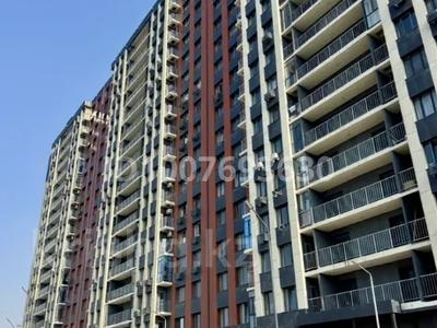 3-бөлмелі пәтер · 70 м² · 14/17 қабат, Гоголя - Ауэзова, с ремонтом 2/8 — Школа, бағасы: 45 млн ₸ в Алматы, Алмалинский р-н