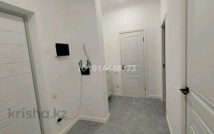 1-комнатная квартира · 42 м² · 9/13 этаж, Кабанбай батыра 252 — Жамбыла-Айтиева за 300 000 ₸ в Алматы, Алмалинский р-н — фото 2