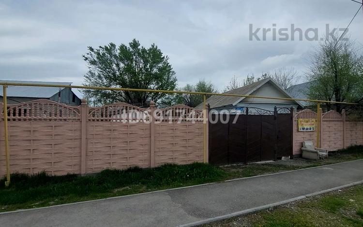 Отдельный дом · 3 комнаты · 60 м² · 10 сот., Байзак батыра 207 — Центральная улица вдоль дороги рядом оставновки за 16 млн ₸ в Сарыкемере — фото 17