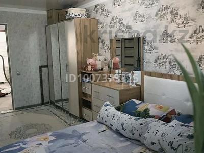 2-комнатная квартира · 62.3 м² · 4/5 этаж, проспект Кабанбай батыр 9 за 16.5 млн 〒 в Шымкенте, Аль-Фарабийский р-н