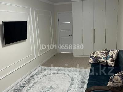 1-бөлмелі пәтер · 45 м² · 3/9 қабат, Шұғыла ш/а., Райымбека 590/9 — Жуалы, бағасы: 15 000 ₸ в Алматы, Наурызбайский р-н