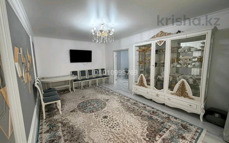 3-комнатная квартира · 83 м² · 2/7 этаж, мкр. Алтын орда 11т — Напротив дины,рядом есть школа,магазин,остановка Мангилик ел за 40 млн ₸ в Актобе — фото 2