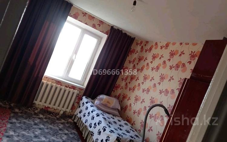 2-комнатная квартира · 50 м² · 9/9 этаж, Ларина 8/1 за 12.5 млн 〒 в Уральске — фото 2