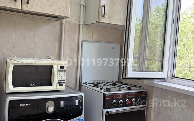 2-комнатная квартира · 45 м² · 4/4 этаж, мкр №4 6 за 27.3 млн 〒 в Алматы, Ауэзовский р-н — фото 2