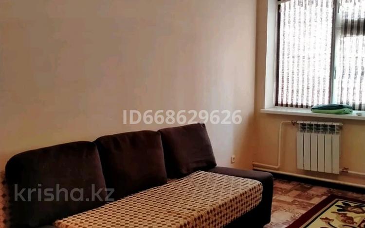 2-бөлмелі пәтер, 55 м², 3/6 қабат тәулігіне, 32А мкр 20, бағасы: 8 000 〒 в Актау, 32А мкр — фото 2