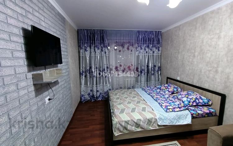 1-комнатная квартира, 32 м², 4/5 этаж посуточно, Спортивный 3 за 10 000 〒 в Балхаше — фото 2