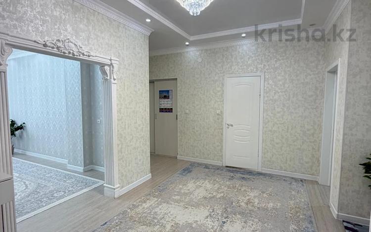 3-бөлмелі пәтер · 100 м² · 10/10 қабат, 16-й мкр 92, бағасы: 34.5 млн ₸ в Актау — фото 2
