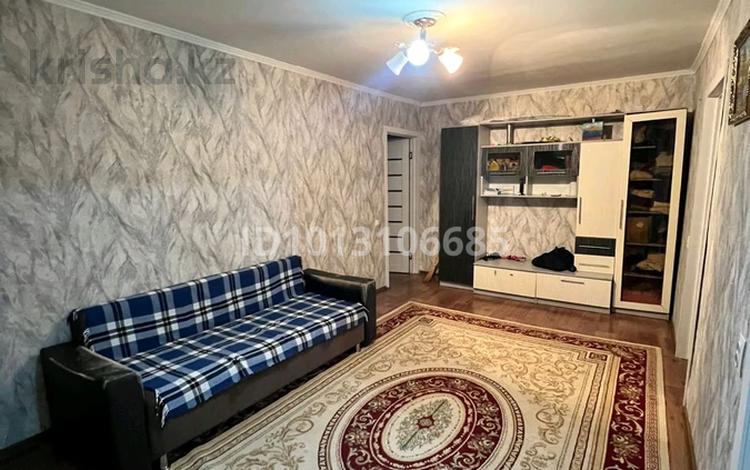 3-комнатная квартира · 50 м² · 2/5 этаж, мкр Юго-Восток, Мкр Юго-Восток, 29й микрорайон 16 — Каргу за 200 000 ₸ в Караганде, Казыбек би р-н — фото 2