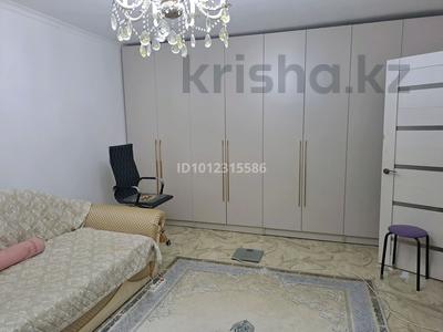 1-комнатная квартира · 44.2 м² · 1/5 этаж, мкр Нурсая 111 — за учебным центром Аджип и бани "Таза" за 15 млн ₸ в Атырау