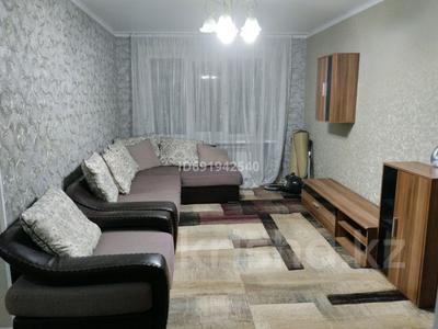 2-комнатная квартира, 46 м², 1/5 этаж помесячно, 4 мкр 14 — Магазин Казахстан за 200 000 〒 в Риддере