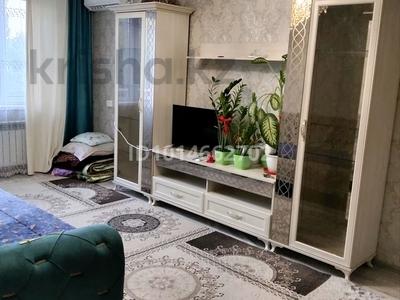 2-комнатная квартира · 62 м² · 5/5 этаж, мкр Самал 40 — Рядом библиотека Абая за 130 000 ₸ в Таразе