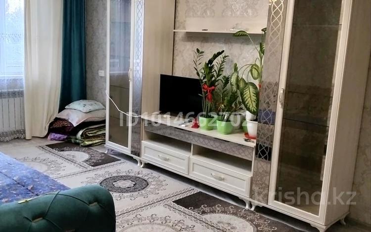 2-бөлмелі пәтер · 62 м² · 5/5 қабат, Самал ш/а. 40 — Рядом библиотека Абая, бағасы: 130 000 ₸ в Таразе, мкр Самал — фото 2