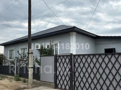 Отдельный дом · 5 комнат · 220 м² · 6 сот., Алатау 64 64 за 32 млн ₸ в Атырау, мкр Химпоселок