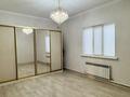 Отдельный дом · 5 комнат · 220 м² · 6 сот., Алатау 64 64 за 32 млн ₸ в Атырау, мкр Химпоселок — фото 6