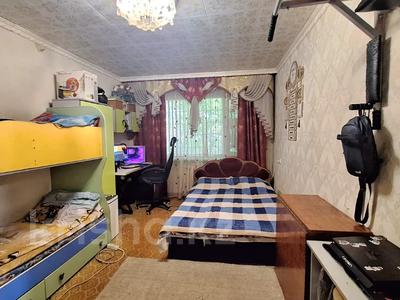 1-бөлмелі пәтер · 30 м² · 1/5 қабат, 14-шағынаудан, бағасы: 6.5 млн ₸ в Караганде, Алихана Бокейханова р-н