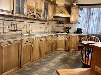 2-бөлмелі пәтер · 100 м² · 2/8 қабат, Санкибай батыра 72к — Клиника Дару, бағасы: 350 000 ₸ в Актобе