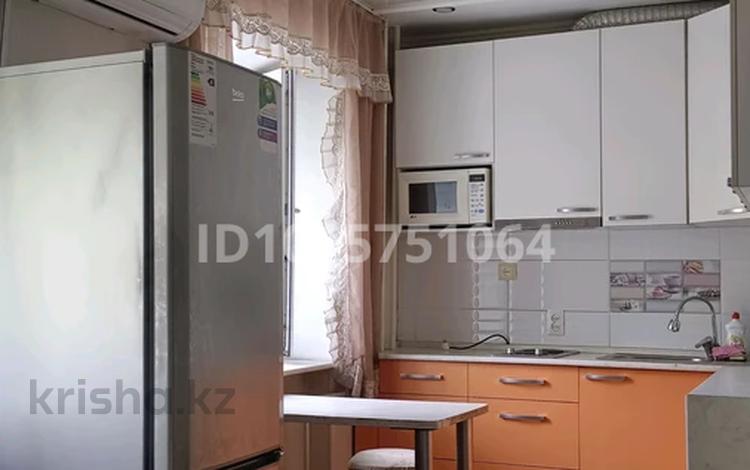 2-бөлмелі пәтер · 32 м² · 2/5 қабат, Жаңа қала ш/а., Пичугина 235/2, бағасы: 170 000 ₸ в Караганде, Казыбек би р-н — фото 2