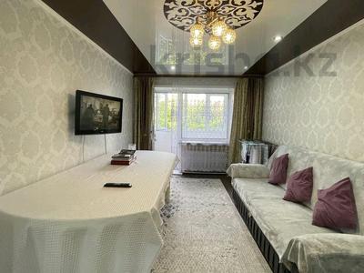 3-комнатная квартира · 58 м² · 3/5 этаж, Пришахтинск, Пришахтинск, 21й микрорайон — Развитая инфраструктура: рядом школы №30, №18, №25, поликлиника №1 за 13.5 млн ₸ в Караганде, Алихана Бокейханова р-н