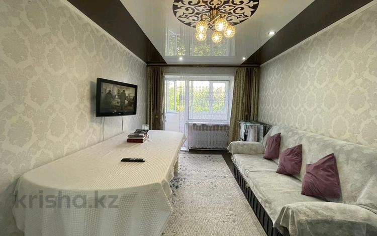 3-комнатная квартира · 58 м² · 3/5 этаж, Пришахтинск, Пришахтинск, 21й микрорайон — Развитая инфраструктура: рядом школы №30, №18, №25, поликлиника №1 за 13.5 млн ₸ в Караганде, Алихана Бокейханова р-н — фото 2