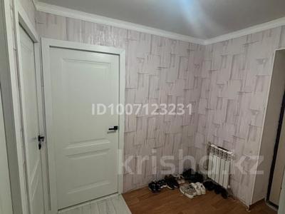 3-бөлмелі пәтер · 70 м² · 4/4 қабат, Төле би 44 — Аудандық әкімшілік алдында, бағасы: 14 млн 〒 в Шардара