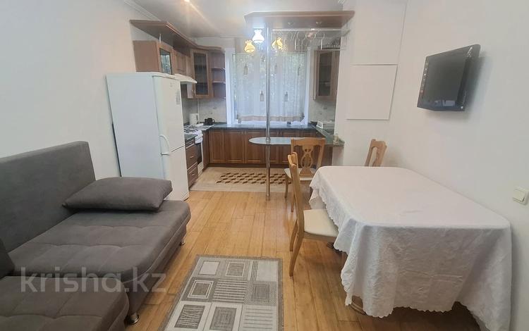 2-комнатная квартира · 50 м² · 2/4 этаж, Амангельды — Карасай батыра за 300 000 ₸ в Алматы, Алмалинский р-н — фото 9