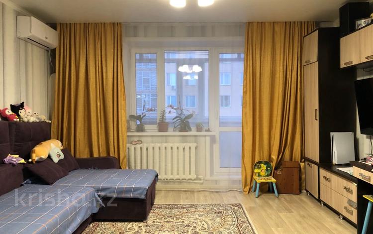 2-комнатная квартира · 54 м² · 8/9 этаж, мкр Юго-Восток, Мкр Степной 2 1 за 21.5 млн ₸ в Караганде, Казыбек би р-н — фото 2