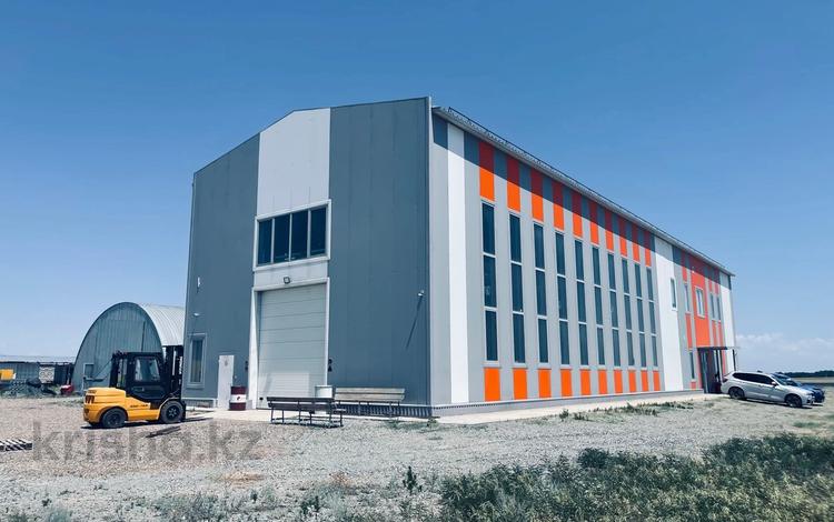 Өнеркәсіптік база · 400 сотық, А-3 555 — Мкр. Арна, бағасы: 536 млн ₸ в Конаеве — фото 2