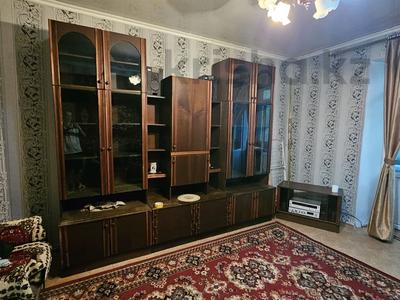 3-бөлмелі пәтер · 82 м² · 2/2 қабат, Жаңа қала ш/а., Можайского 6, бағасы: 230 000 ₸ в Караганде, Казыбек би р-н