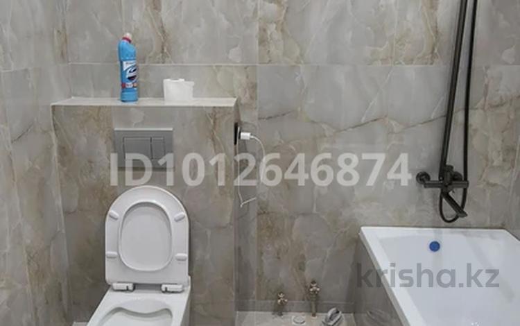 2-комнатная квартира · 45 м² · 2/17 этаж, Хусейн Бен Талал 41/1 за 220 000 ₸ в Астане, Есильский р-н — фото 2