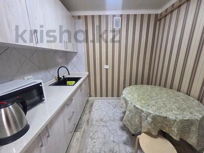 2-бөлмелі пәтер · 43 м² · 1/5 қабат, 18-шағынаудан, 18 микр 43 — Фосфорная больница, бағасы: 200 000 ₸ в Шымкенте, Аль-Фарабийский р-н