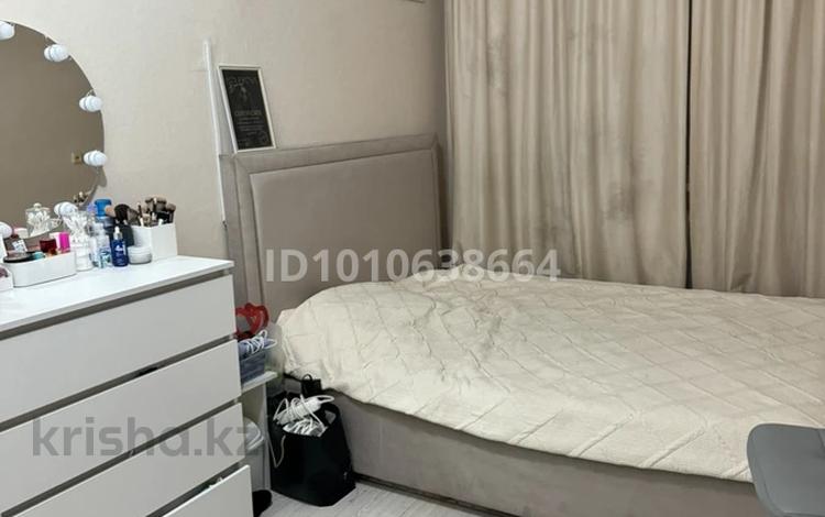 2-бөлмелі пәтер · 44 м² · 5/5 қабат, Майкудук, 19й микрорайон 52, бағасы: 15 млн ₸ в Караганде, Алихана Бокейханова р-н — фото 2