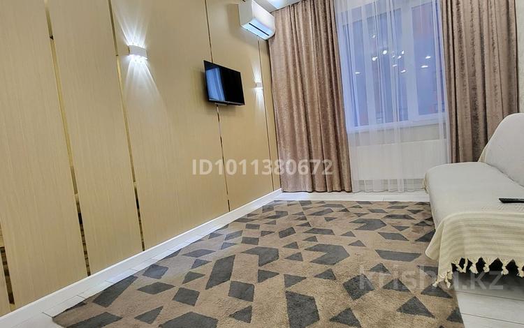 2-комнатная квартира · 42 м² · 3/9 этаж, Нажимединова 29 за 250 000 ₸ в Астане, Алматы р-н — фото 2