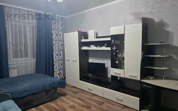 1-комнатная квартира · 40 м² · 7/9 этаж, мкр Аксай-4 25 за 200 000 ₸ в Алматы, Ауэзовский р-н — фото 2