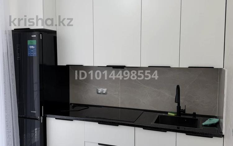 1-комнатная квартира · 50 м² · 3 этаж, мкр Акжайык, Толеметова за 220 000 ₸ в Шымкенте, Абайский р-н — фото 2