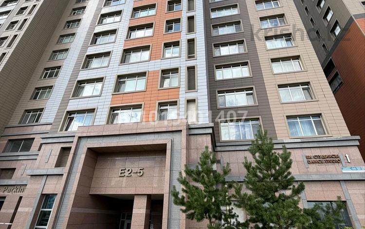 4-бөлмелі пәтер · 136.9 м² · 10/26 қабат, Кошкарбаева, бағасы: 125 млн ₸ в Астане, Сарайшык р-н — фото 2