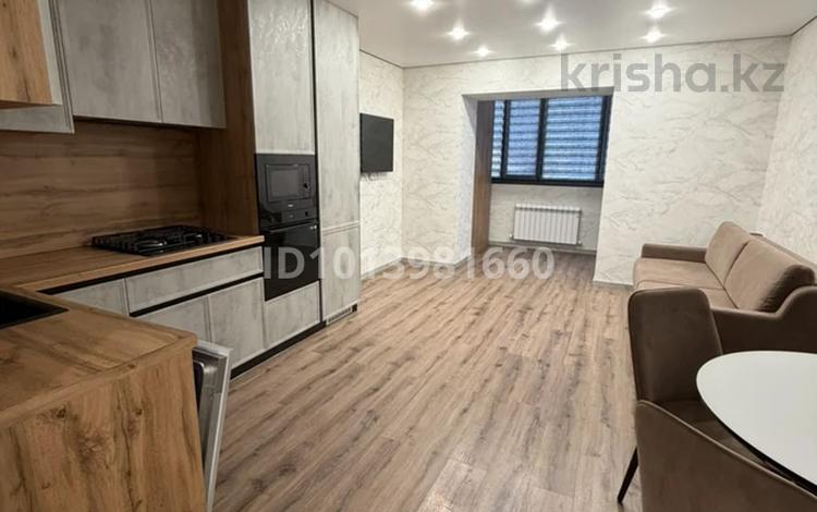2-комнатная квартира · 61.5 м² · 3/5 этаж, Нур 5 за 250 000 ₸ в Уральске — фото 2