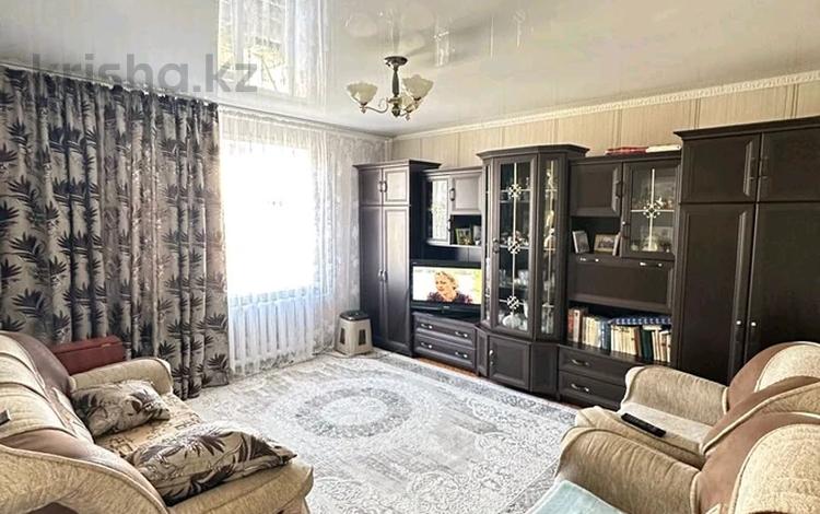 3-бөлмелі пәтер · 60 м² · 2/5 қабат, Юбилейная 21, бағасы: 12.6 млн ₸ в Кокшетау — фото 2