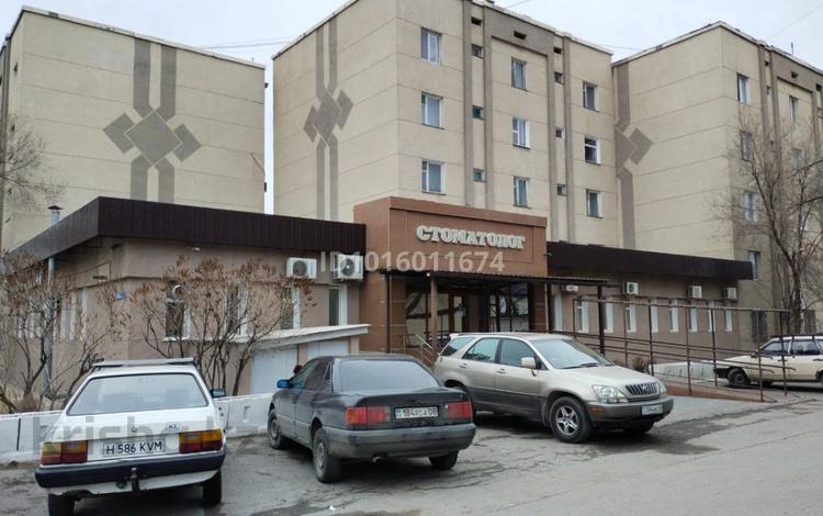 3-комнатная квартира · 63 м² · 1/5 этаж, Карахан 3 — Абая Толеби за 160 000 ₸ в Таразе — фото 2