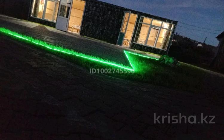 Жеке үй · 2 бөлме · 40 м², Набережная, бағасы: 15 000 ₸ в Бурабае — фото 10