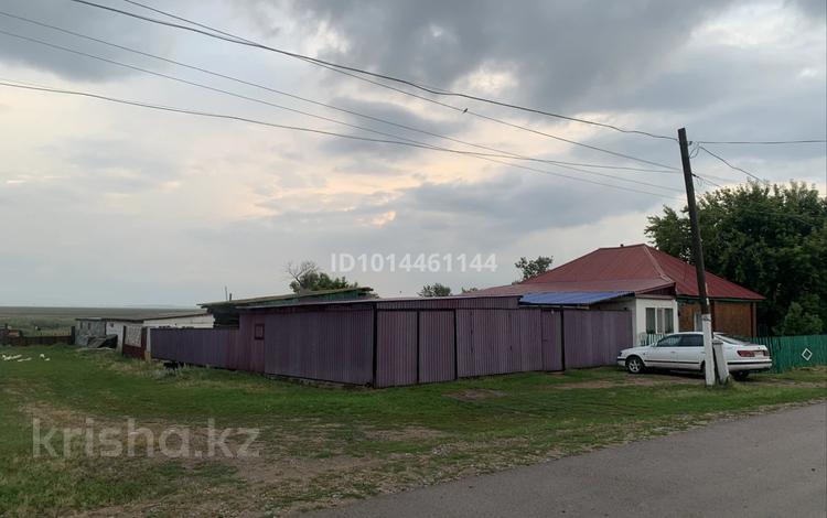 Отдельный дом · 3 комнаты · 120.1 м² · 10.5 сот., Габдуллина 30 за 5.5 млн ₸ в  — фото 2