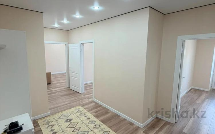 2-бөлмелі пәтер · 70 м² · 3/9 қабат, Алтын орда ш/а., бағасы: 31 млн ₸ в Актобе, мкр. Алтын орда — фото 2