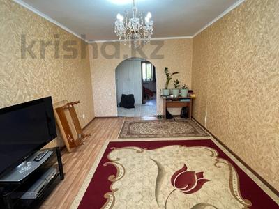 3-комнатная квартира · 80 м² · 2/10 этаж, Набережная — Дина , 5 поликлиника за 21.5 млн ₸ в Актобе, мкр. Курмыш