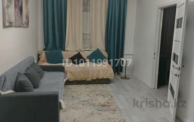 2-бөлмелі пәтер · 48 м² · 1/2 қабат, ул. Усинбаев Кали 15, бағасы: 150 000 ₸ в Шу — фото 2