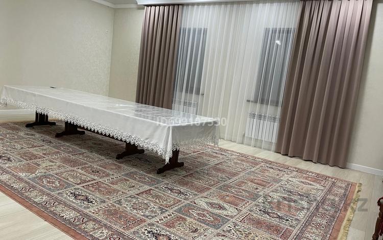 Отдельный дом · 9 комнат · 225 м² · 9 сот., Кадыржанова 35/1 за 80 млн 〒 в Талдыкоргане — фото 2