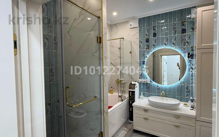4-комнатная квартира · 148.3 м² · 12/12 этаж, 19-й мкр, 19 мкрн 5 за 80 млн ₸ в Актау — фото 2
