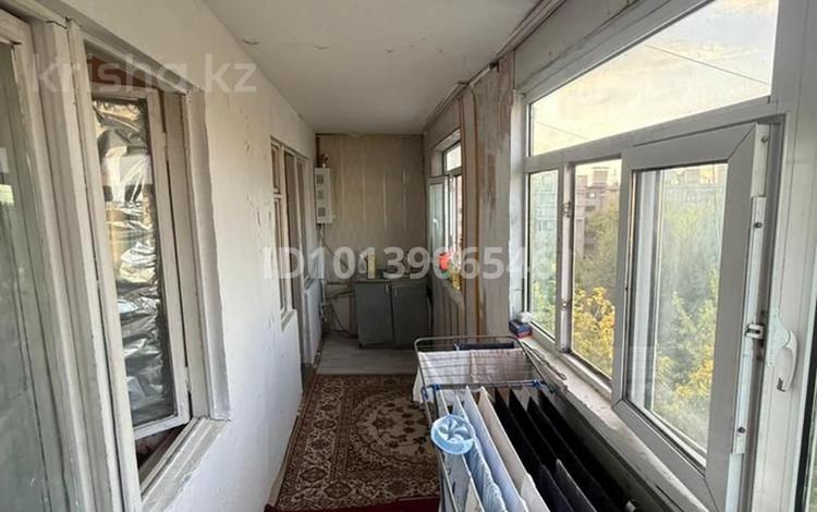 2-комнатная квартира · 65 м² · 5/5 этаж, 8-й микрорайон 1а — Байтленова за 120 000 ₸ в Шымкенте, Туран р-н — фото 12