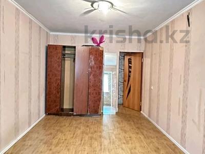 2-комнатная квартира · 50 м² · 1/5 этаж, 8-й микрорайон 11 — Тамерлановское шоссе за 100 000 ₸ в Шымкенте, Туран р-н