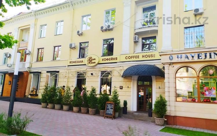 2-комнатная квартира · 60 м² · 3/3 этаж, Абылай хана 123 — Жамбыла за 90 млн ₸ в Алматы, Алмалинский р-н — фото 10